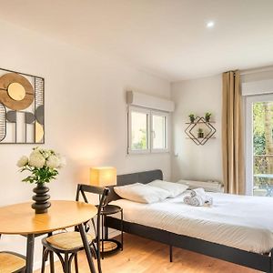 Studio met een King Size Bed